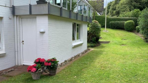 Ferienwohnung in weißer Villa am Kliff
